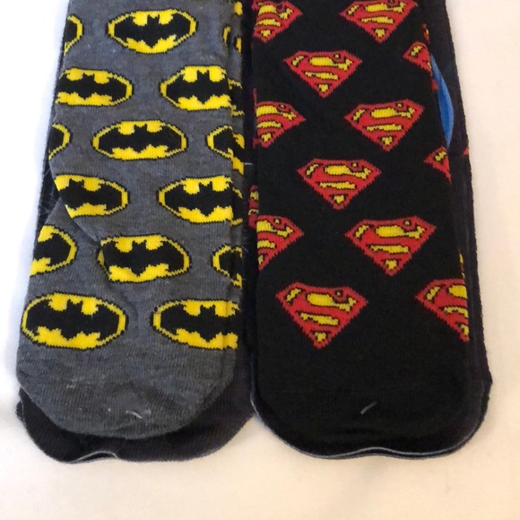 DC BATMAN/SUPER MAN SOCKS - Picture 5 of 7